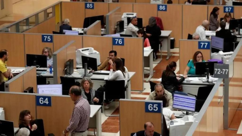 Aragón aprueba la subida de los funcionarios. Efe