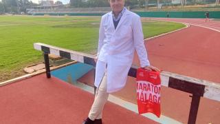 Santiago Mera, cirujano malagueño de Vithas Málaga y corredor de maratones.