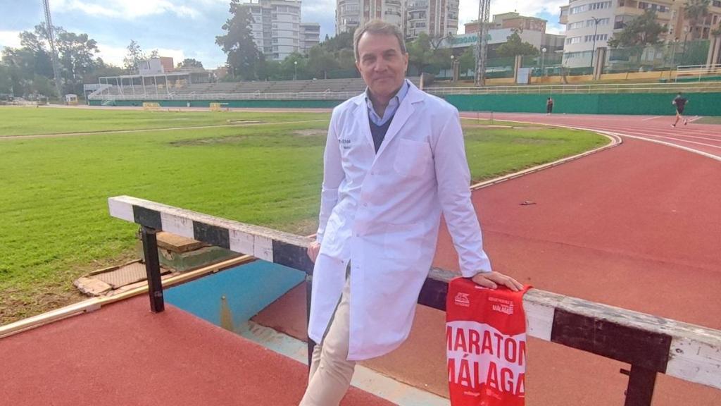 Santiago Mera, cirujano malagueño de Vithas Málaga y corredor de maratones.