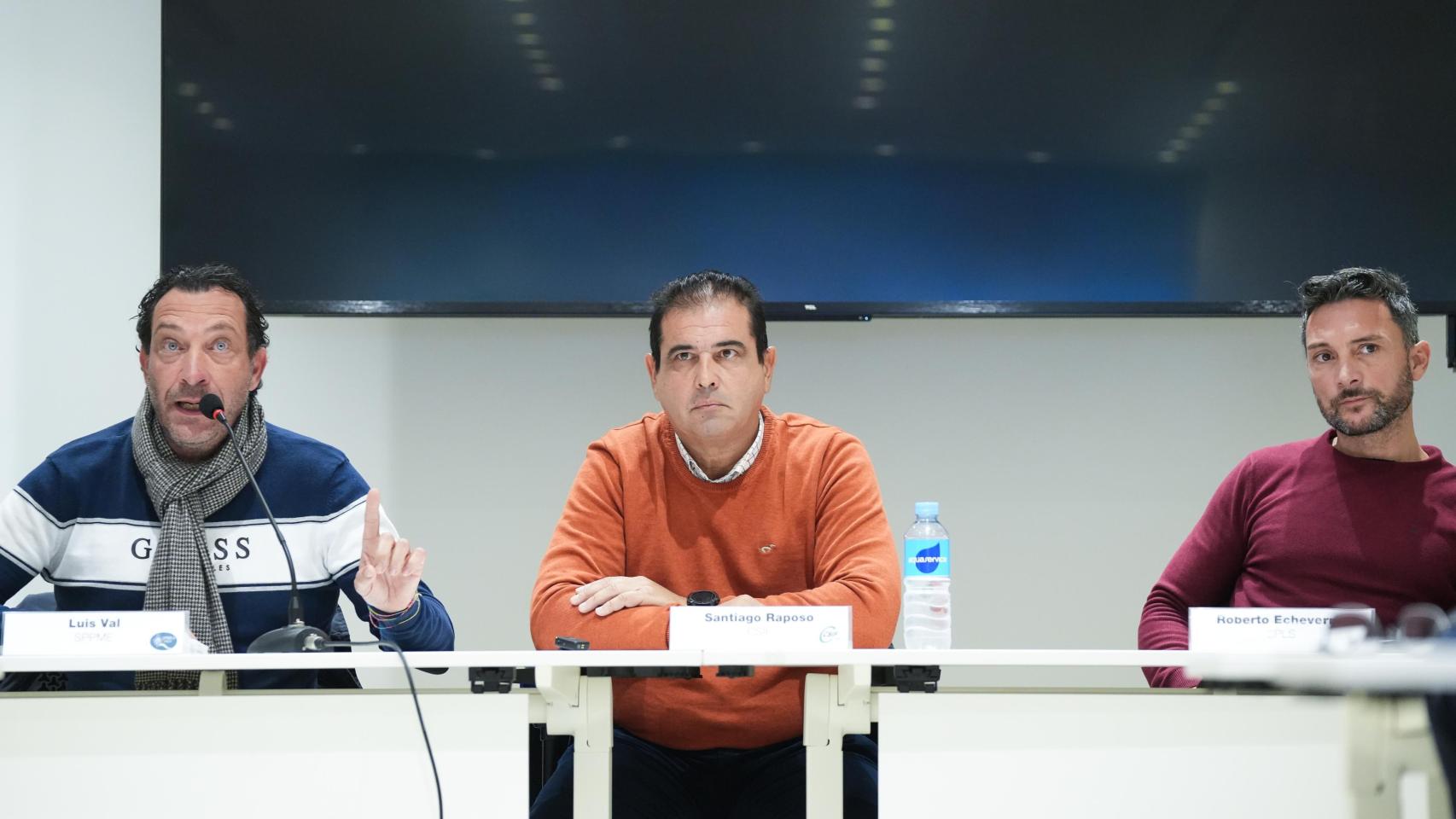 Imagen de los representantes de los sindicatos.