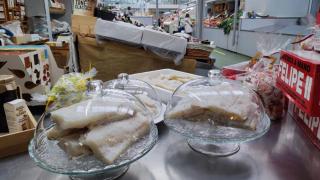 Solomillos de bacalao en el mercado de San Agustín, en A Coruña.