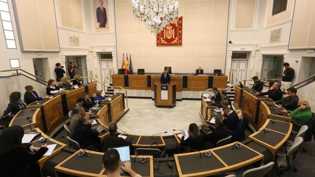 Hemicliclo provincial de Alicante durante el pleno.