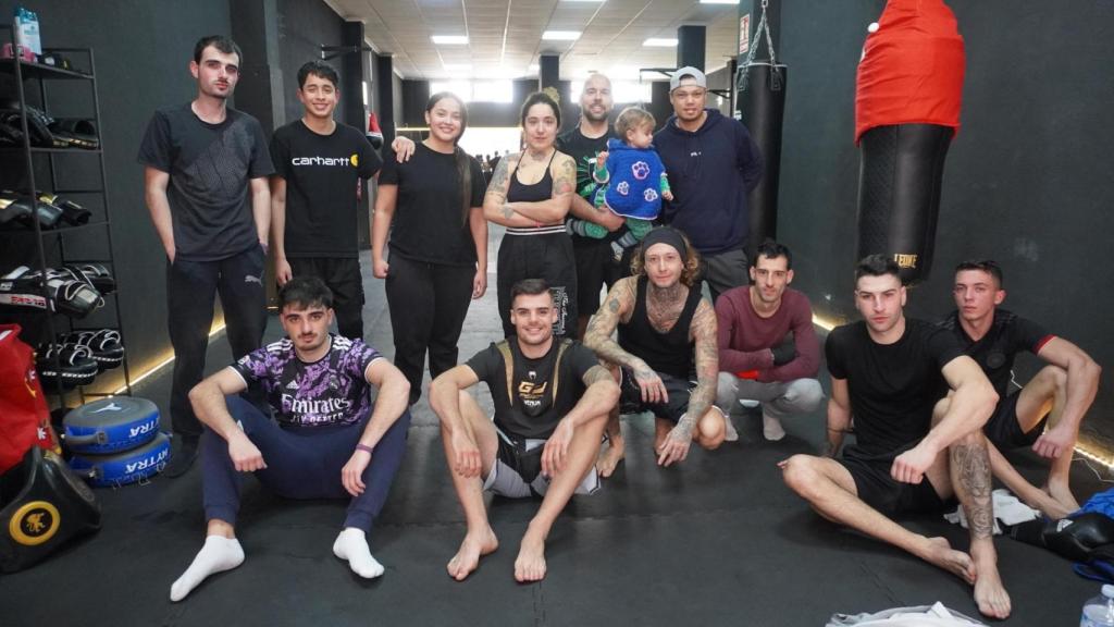 Alumnos del Gold Lion Club tras una clase.