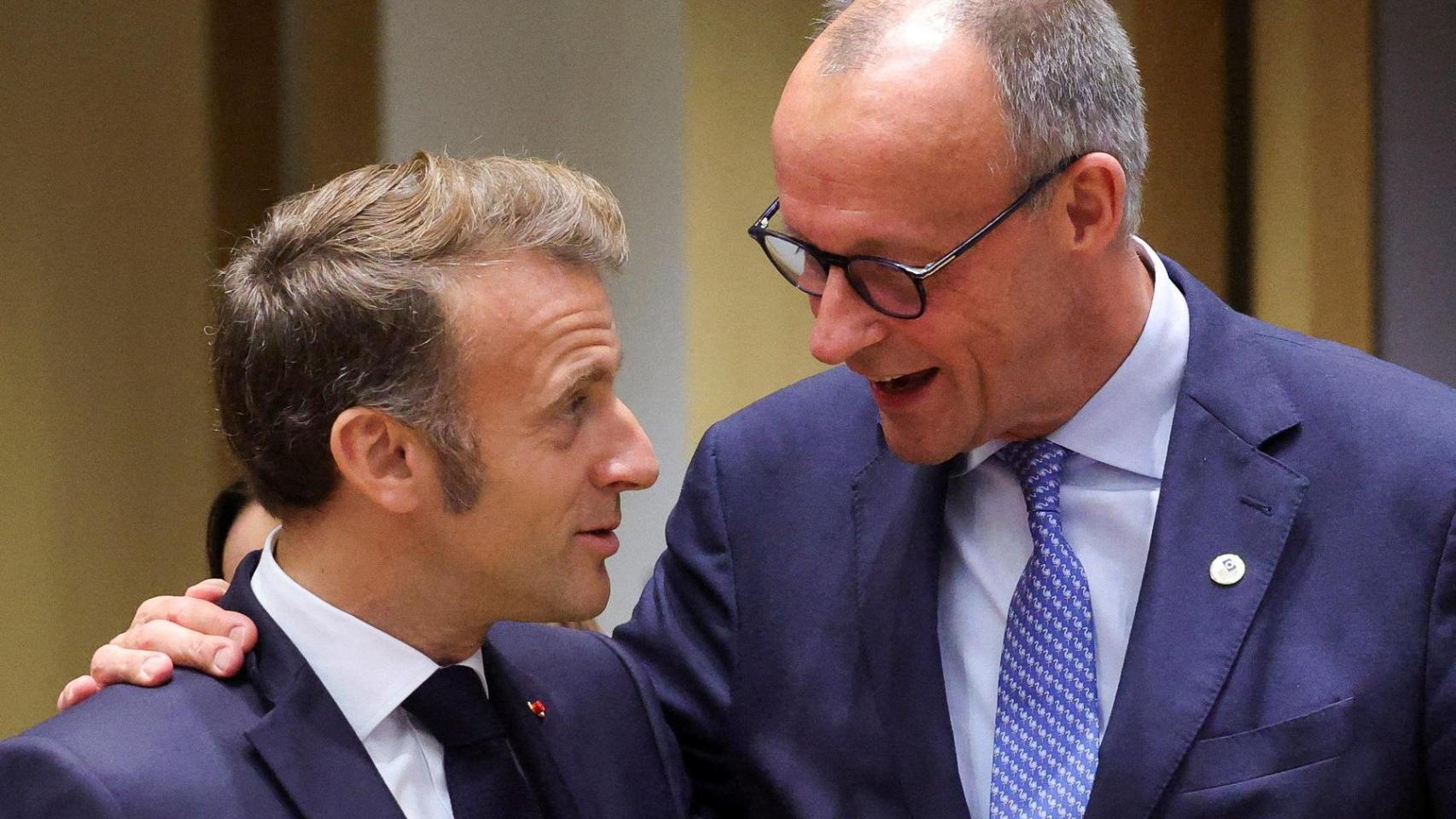 Macron y Merz asisten a la cumbre de líderes de la Unión Europea en Bruselas.