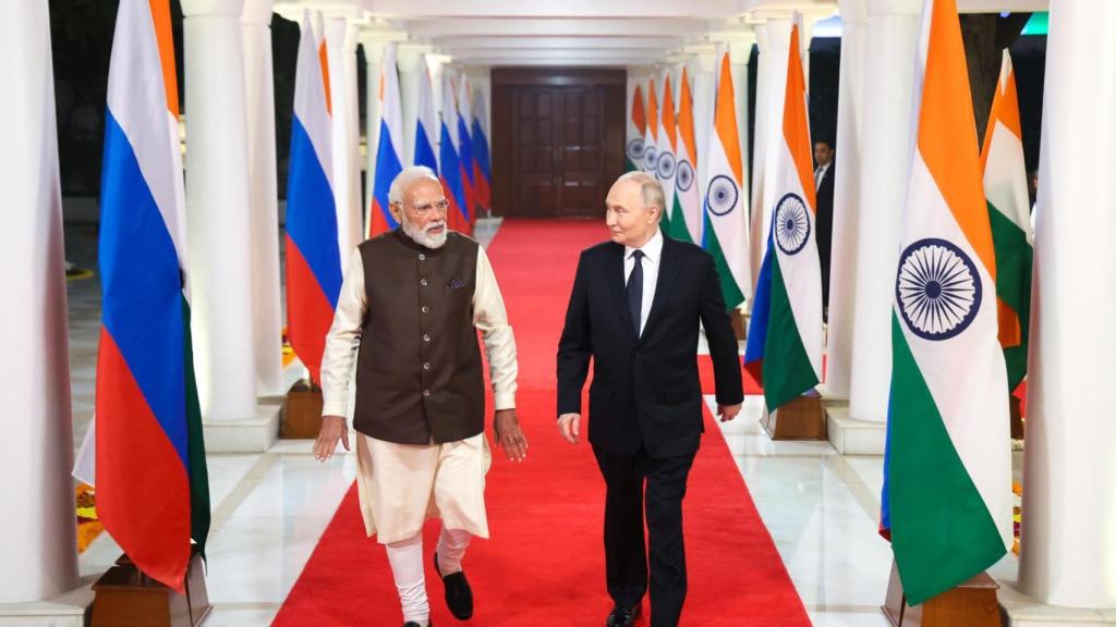 Putin visita India.