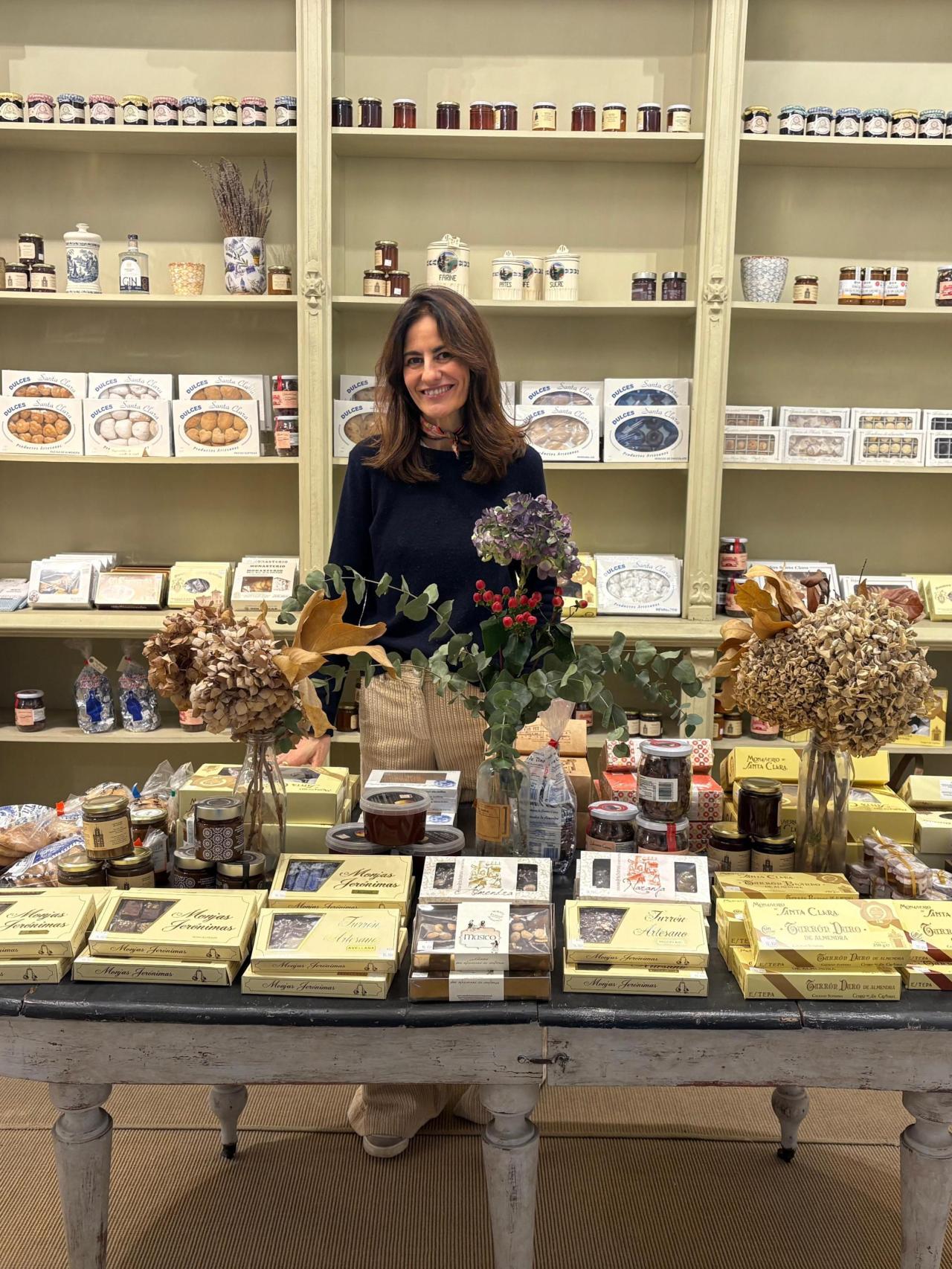 Isabel Ottino en su tienda El Jardín del Convento.