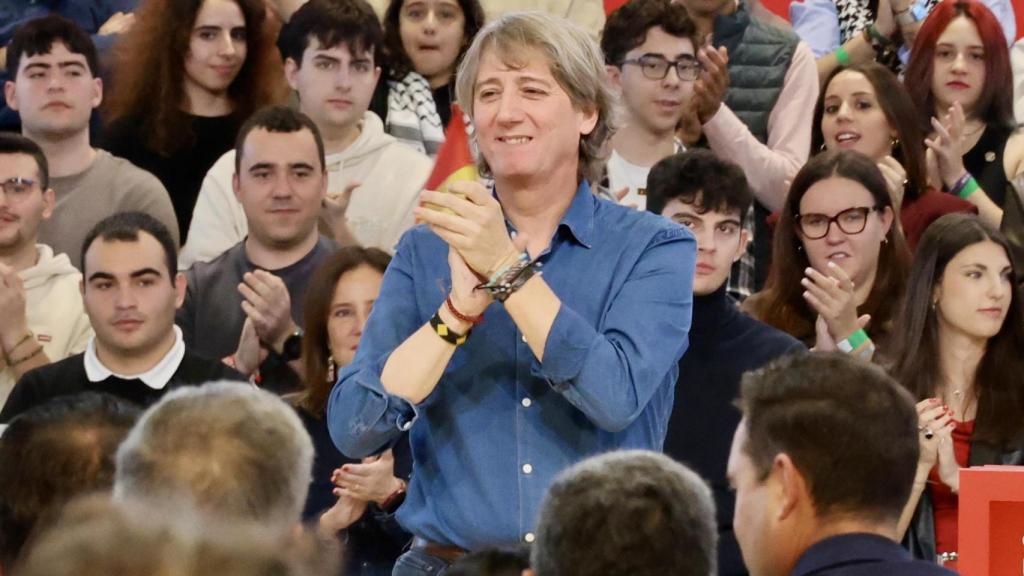 El candidato a la Presidencia de la Junta, Carlos Martínez, en las Jornadas del PSOE 'Atrévete a construir futuro en Castilla y León'