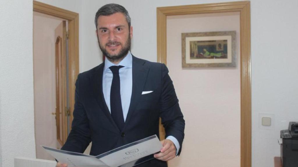 Pablo Ródenas, abogado, en su despacho.