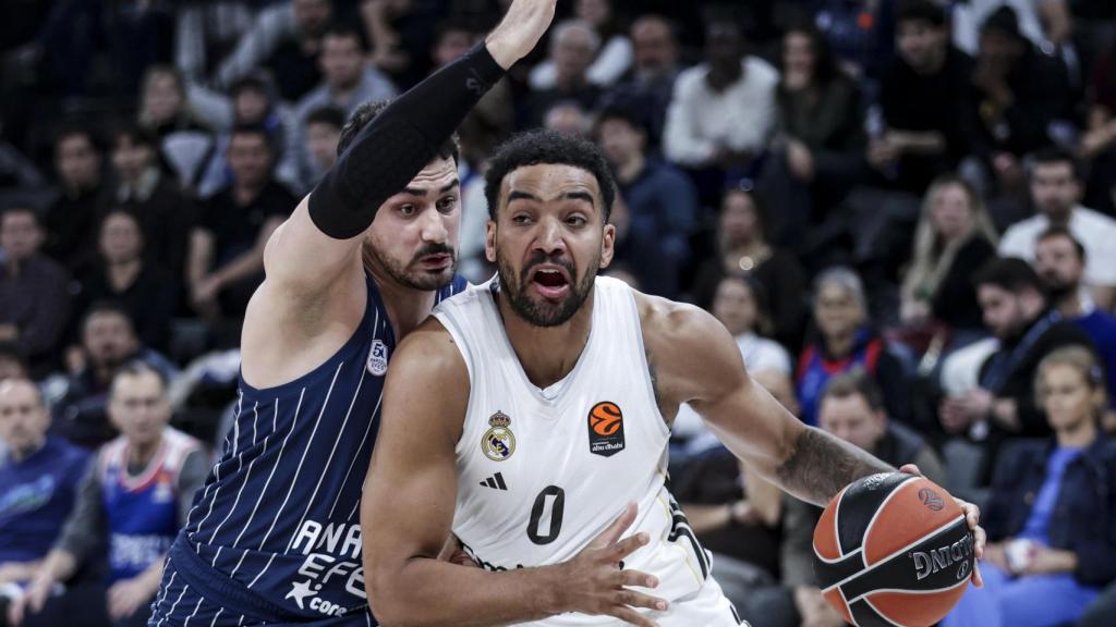 Lyles, del Real Madrid de baloncesto, en acción durante el partido ante el Anadolu.