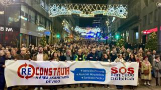 Las calles de Vigo se llenan de miles de personas por la defensa de la sanidad pública