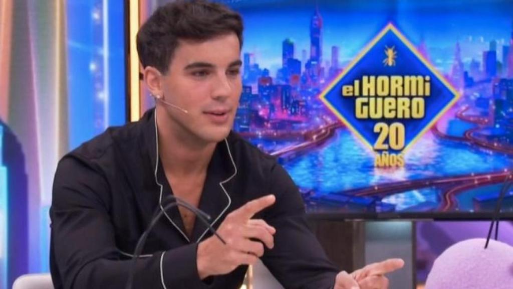 Óscar Casas, estupefacto ante la broma que le han gastado en 'El Hormiguero'