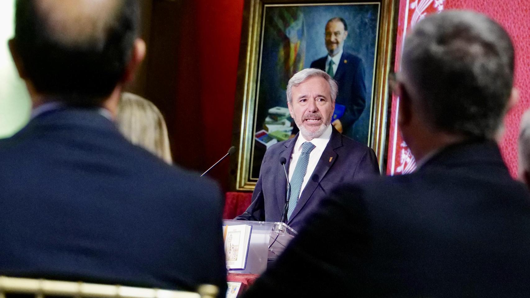 El presidente de Aragón, Jorge Azcón, este jueves en su último acto público, el homenaje a Javier Lambán.
