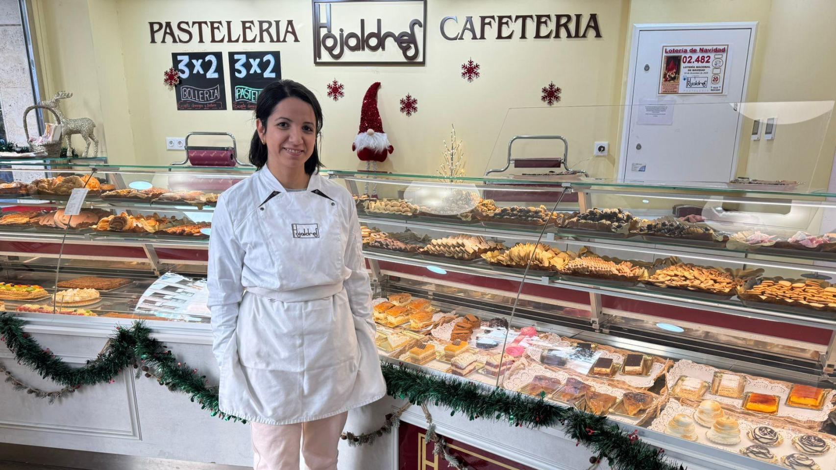 Hiba Zidor en su pastelería Hojaldres.