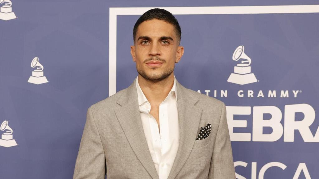 Marc Bartra en un acto público.