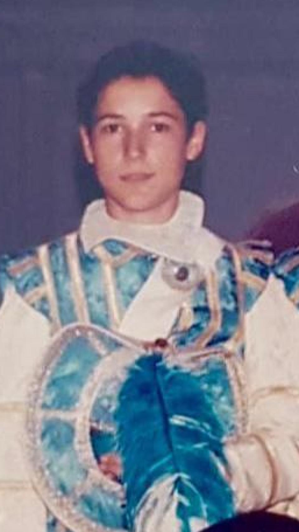 Imagen de Álvaro vestido de Seise.