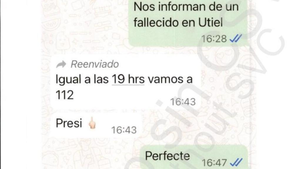 Whatsapp entre Pradas y el jefe de Gabinete de Mazón. EE