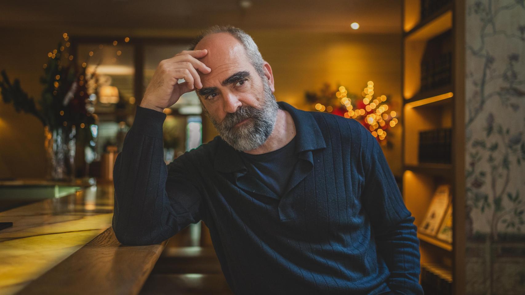 El actor Luis Tosar nos recibe para hablar de 'Golpes', su nueva película... y de las mujeres de su vida.