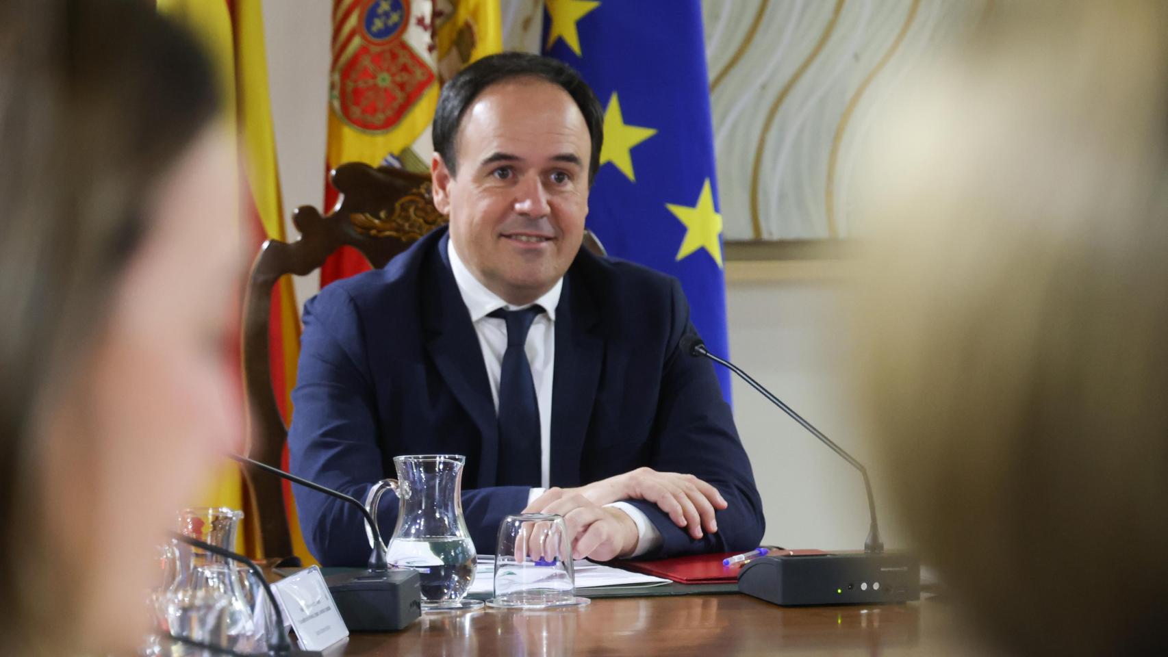 Juanfran Pérez Llorca en el pleno de este viernes. EE