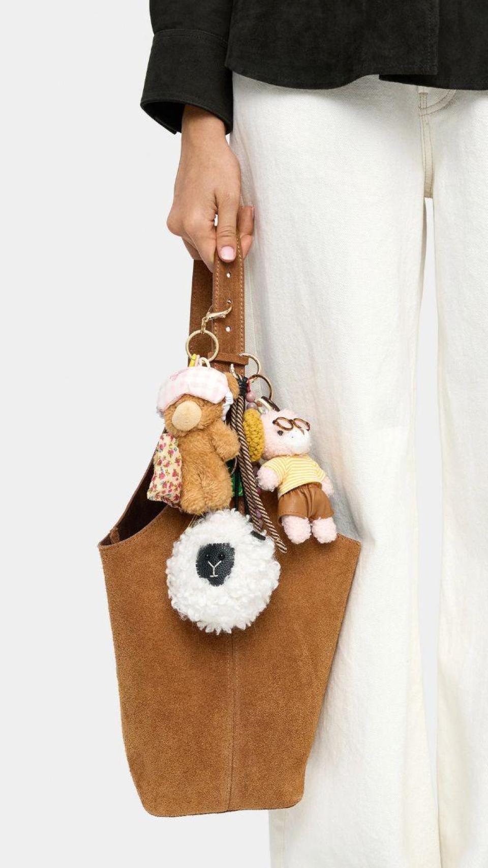 Llavero de peluche de Parfois.