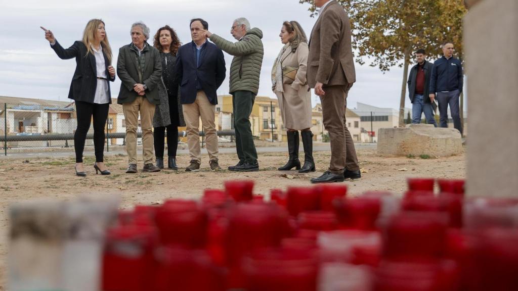 Monolito en recuerdo a las víctimas. Manu Bruque / Efe