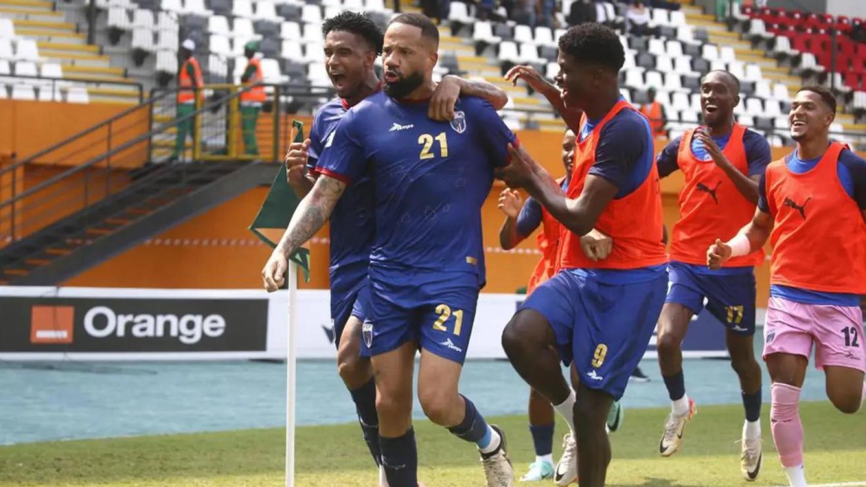 Bebé celebra un gol con su selección, Cabo Verde.