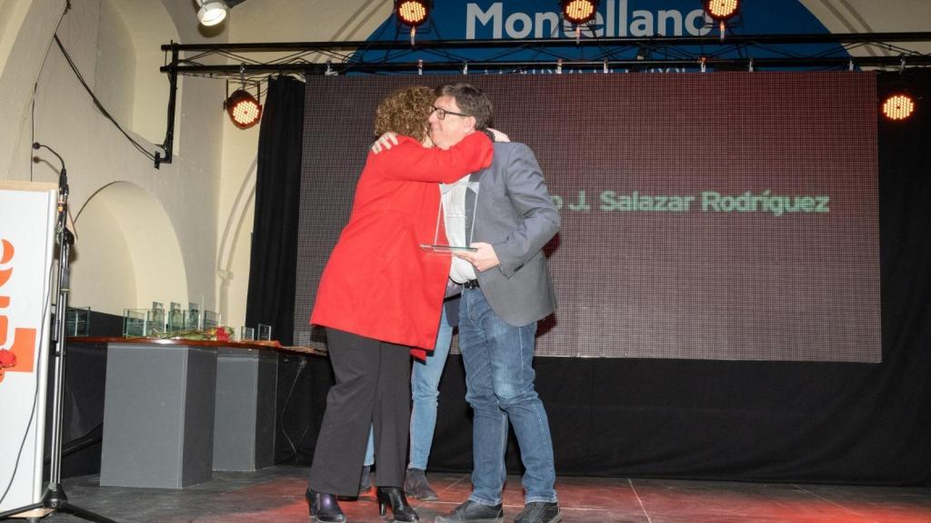 Salazar, homenajeado en 2023 por el PSOE de Montellano.