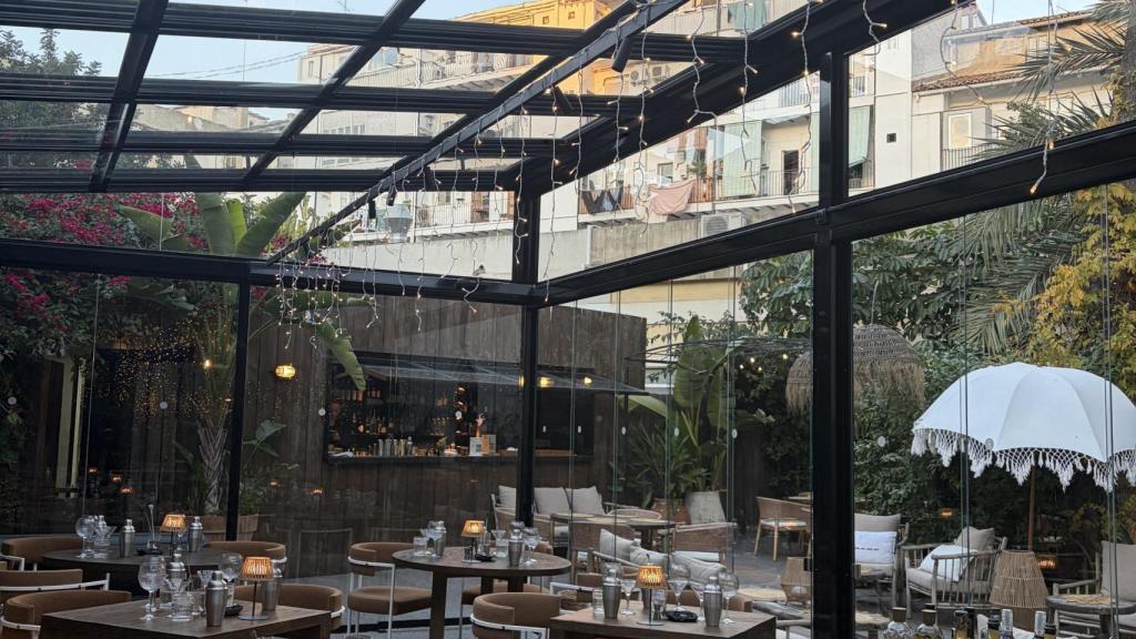 El interior de El Invernadero.