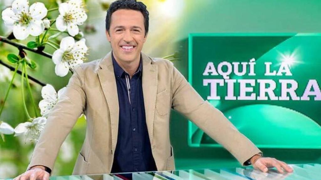 Jacob Petros, presenter