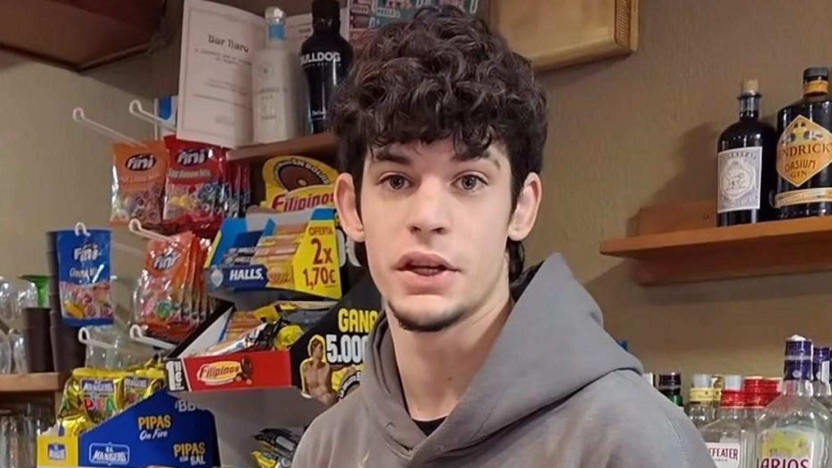 Mario Pérez, dueño del bar Haro. EE