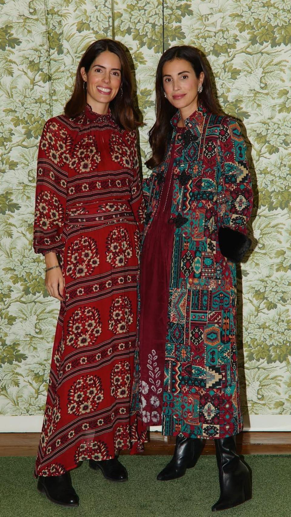 Sassa de Osma (a la derecha) en una imagen de sus redes sociales, junto a Sofía Palazuelo.