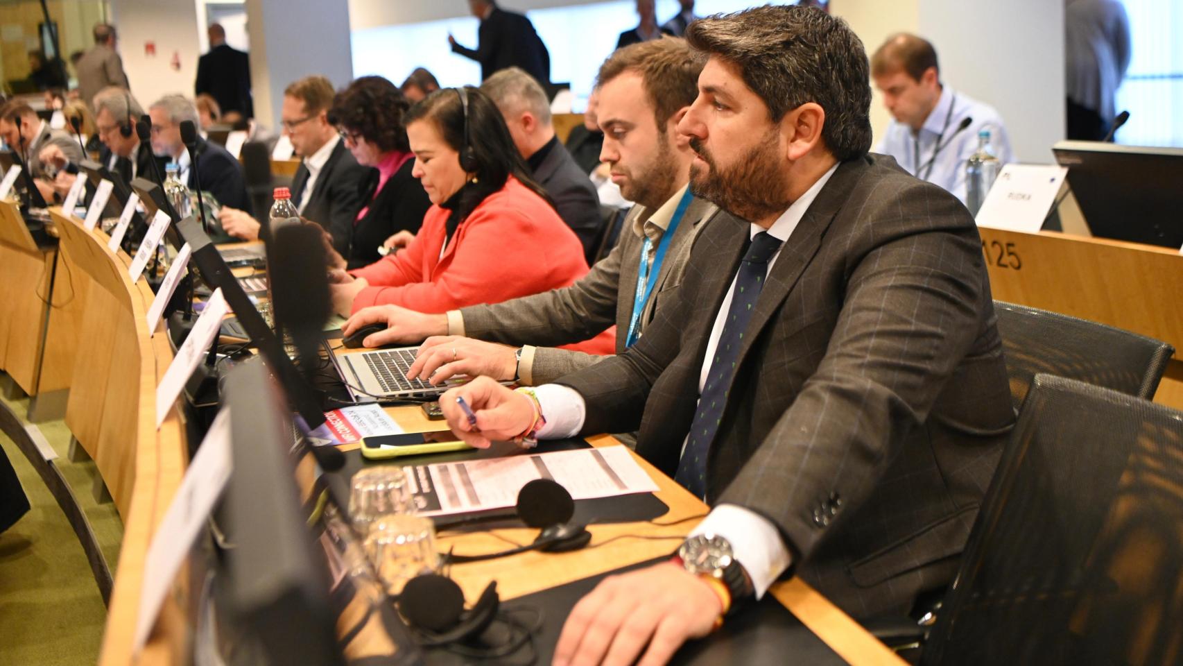 López Miras reclama a Bruselas destinar más financiación en el presupuesto 2028 de la UE, para  reforzar  la eficiencia hídrica