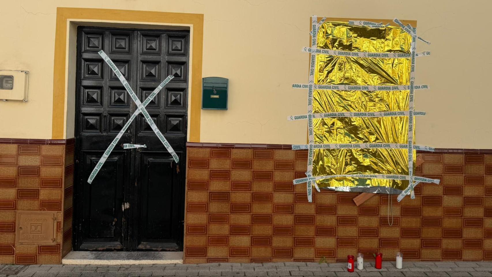 Imagen de la puerta de la casa en la que ocurrieron los hechos.