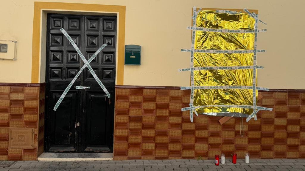Imagen de la puerta de la casa en la que ocurrieron los hechos.