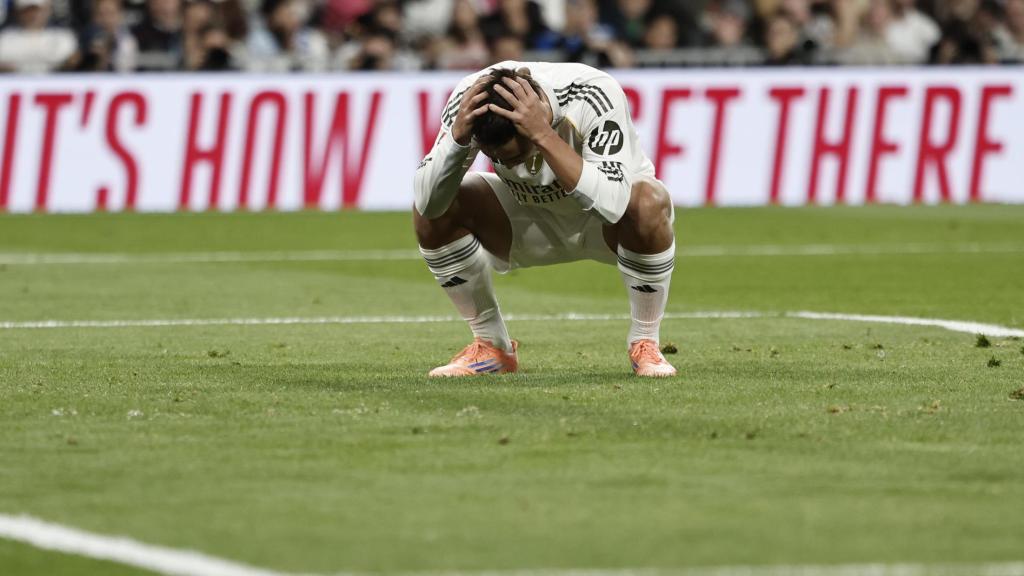 Un jugador del Real Madrid, abatido durante el partido ante el Celta