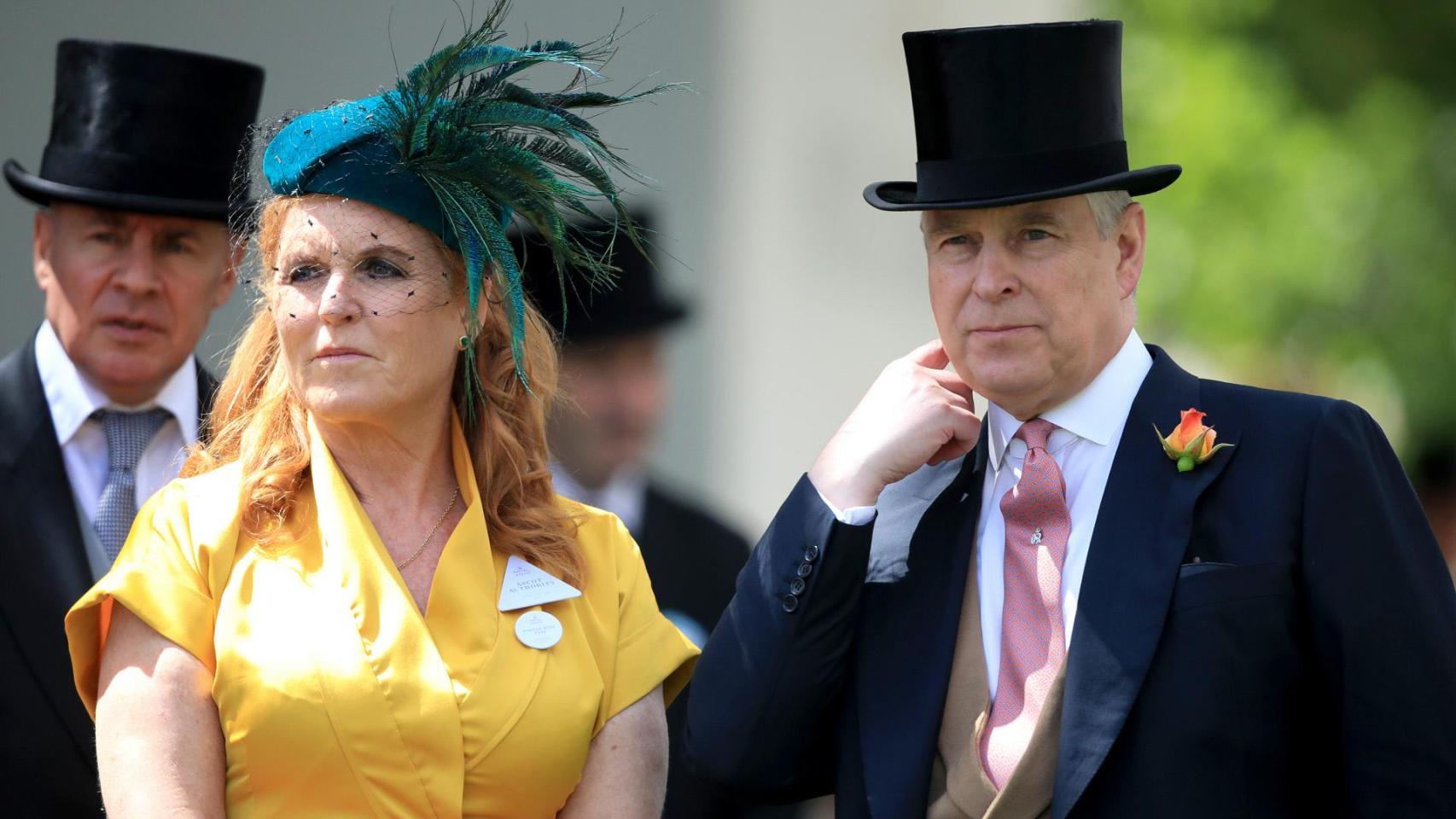 El expríncipe Andrés y Sarah Ferguson en un acto público en Inglaterra.