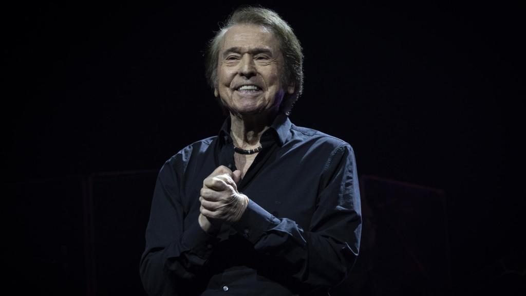 Raphael durante el concierto en Madrid de este domingo, 7 de diciembre.
