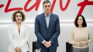 The First Vice President and Minister of Finance, María Jesús Montero, the President of Government and Secretary General of the PSOE, Pedro Sánchez, and the Organizing Secretary of the PSOE, Rebeca Torró, during the meeting of the Federal Executive Commission (CEF) at the PSOE headquarters, on Ferraz Street.