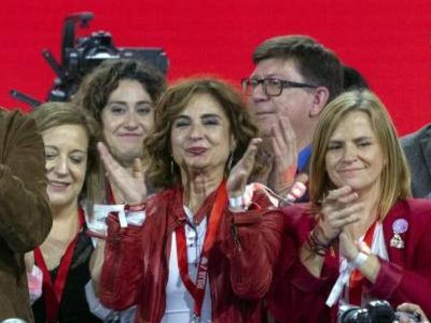 María Jesús Montero y Paco Salazar durante el cierre del Congreso Federal celebrado en Sevilla.