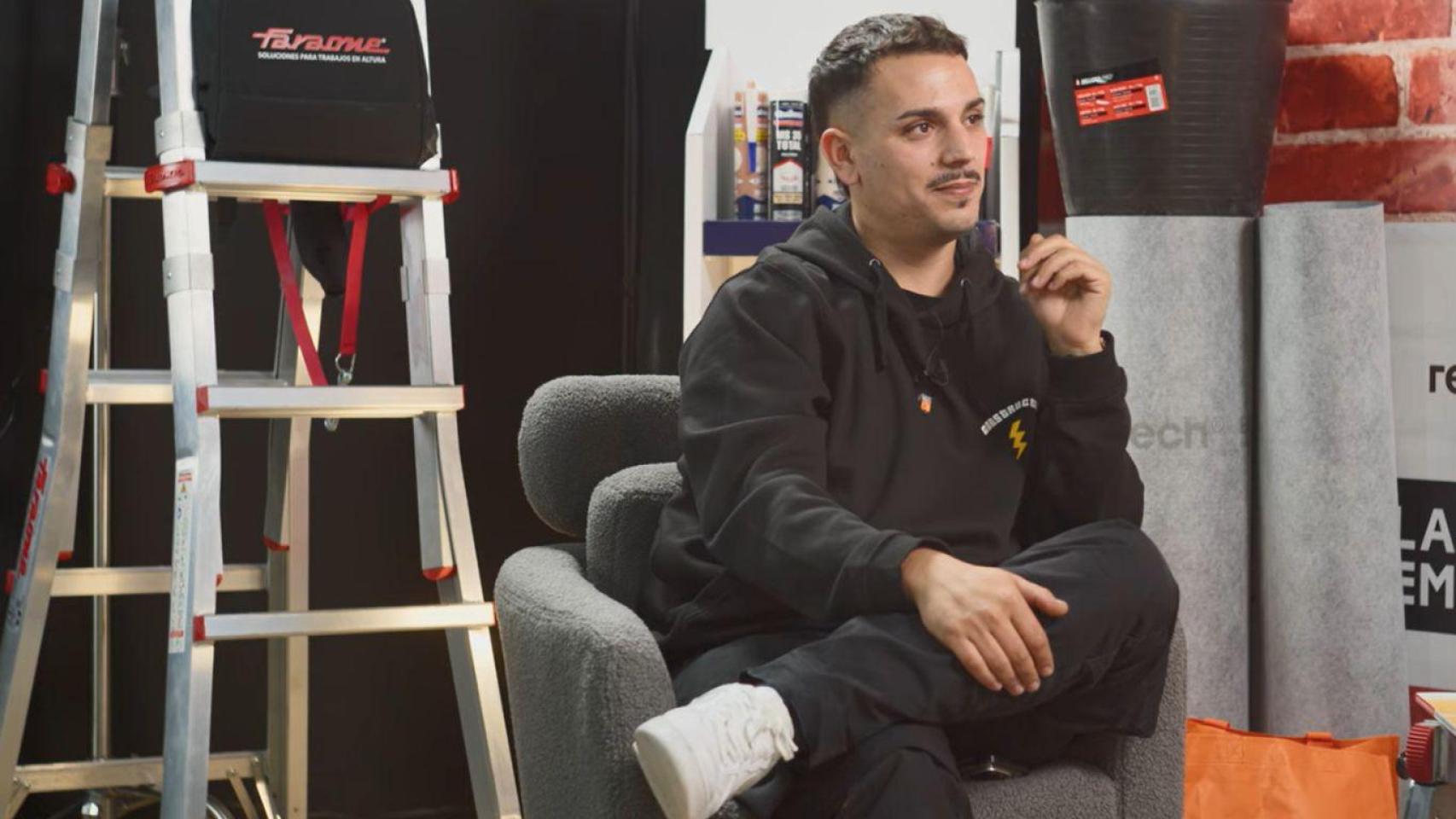 Daniel Rojas, instalador profesional.