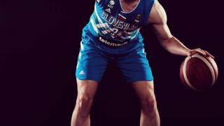 Klemen Prepelic en una sesión de fotos con la selección de Eslovenia.