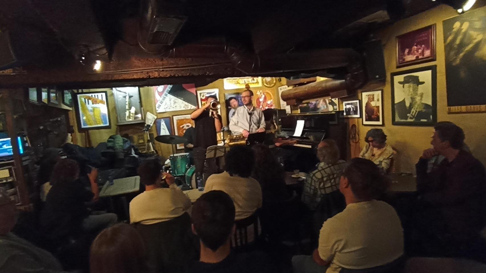 Imagen de un concierto en el local de la rúa Cega.