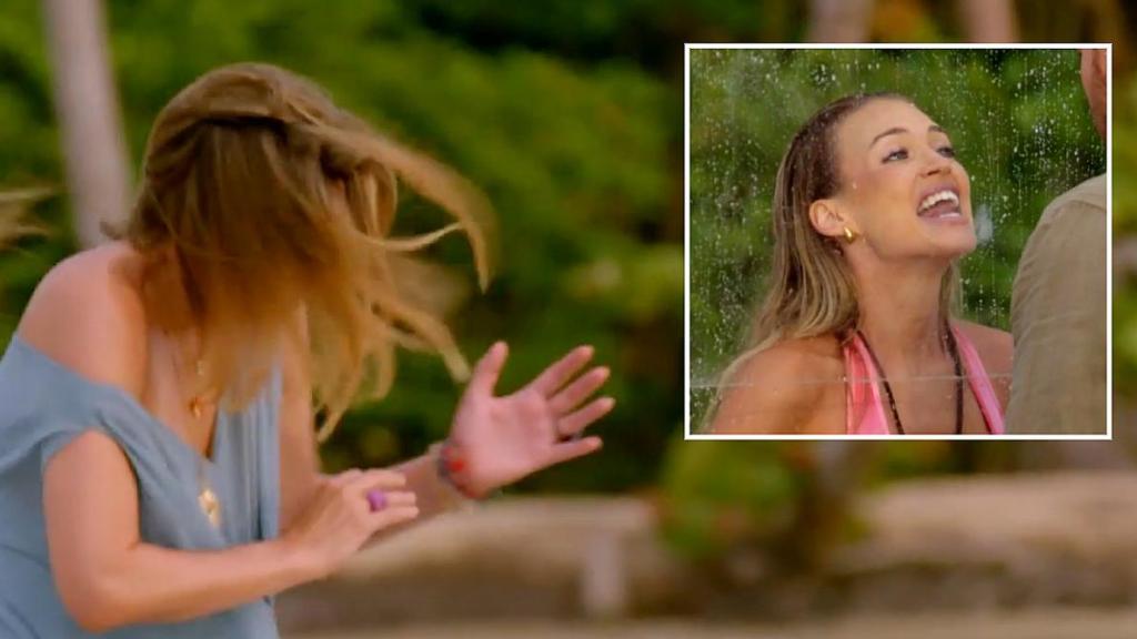 Sandra Barneda, golpeada por un coco que Almudena lanza a su novio.