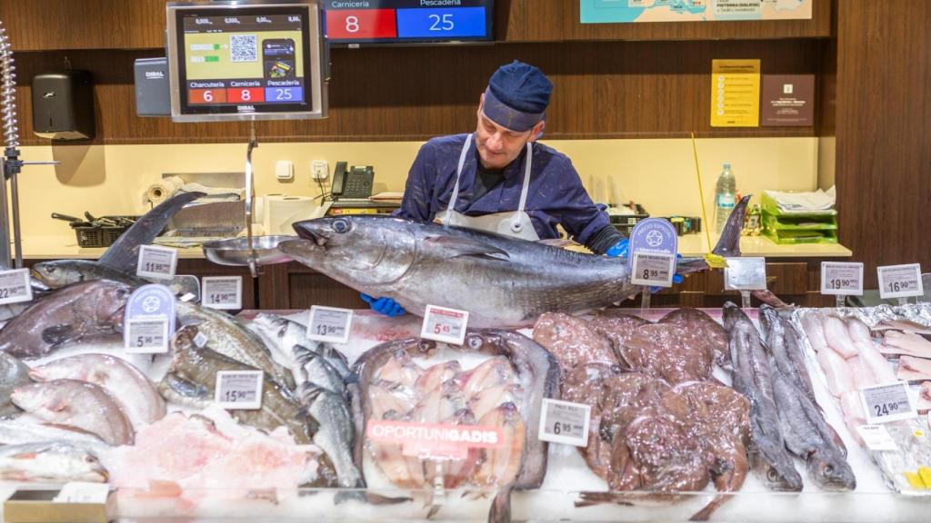 Pescadería de un Supermercado Gadis.