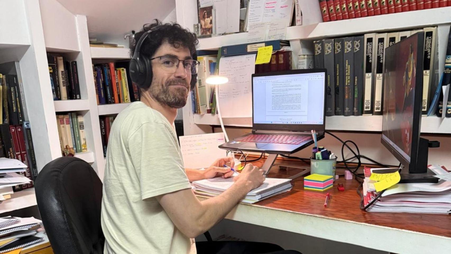 Juan Pallaruelo (33), opositor zaragozano: Hay algún día que digo '¿Qué estoy haciendo?', no tienes garantía de aprobar