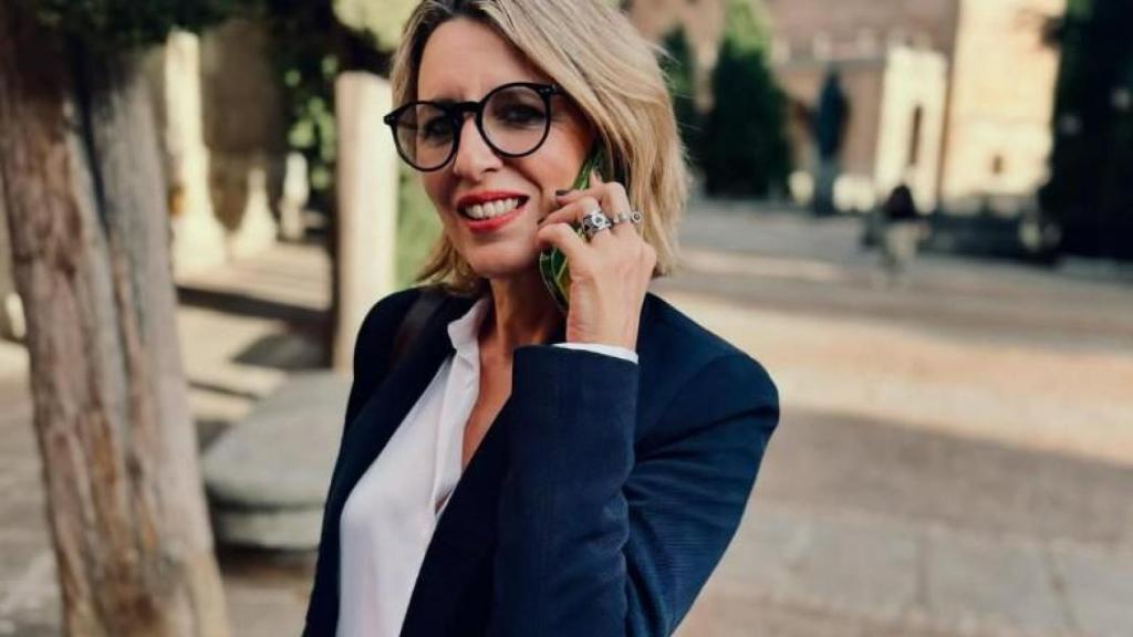 María López, experta en finanzas.