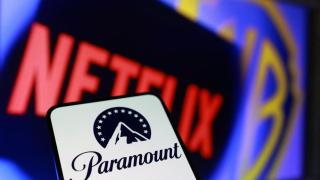 Logos de Netflix, Warner Bros Discovery y Paramount Skydance.