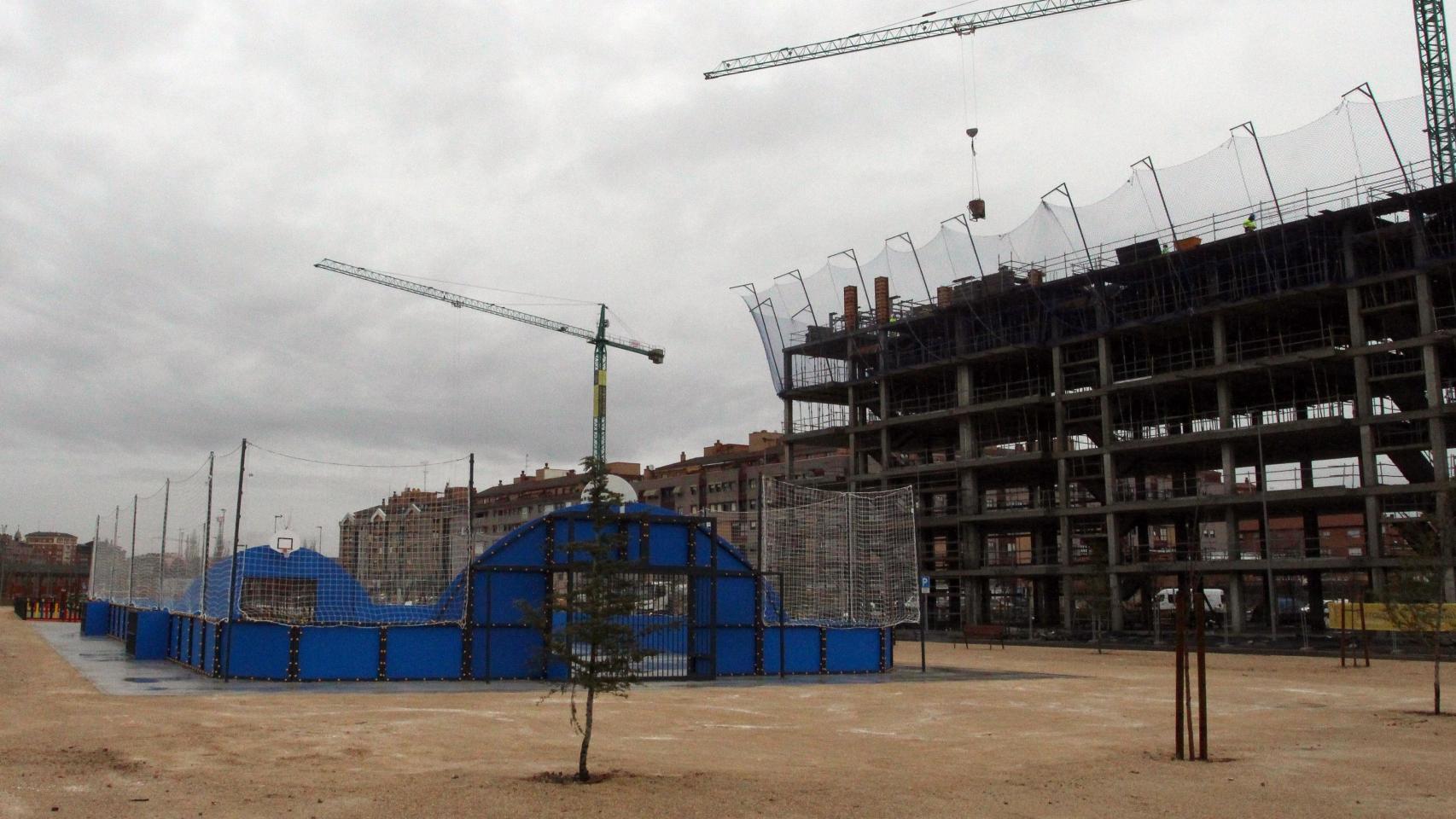 Viviendas en construcción en el barrio de Cuarteles de Artillería de Valladolid