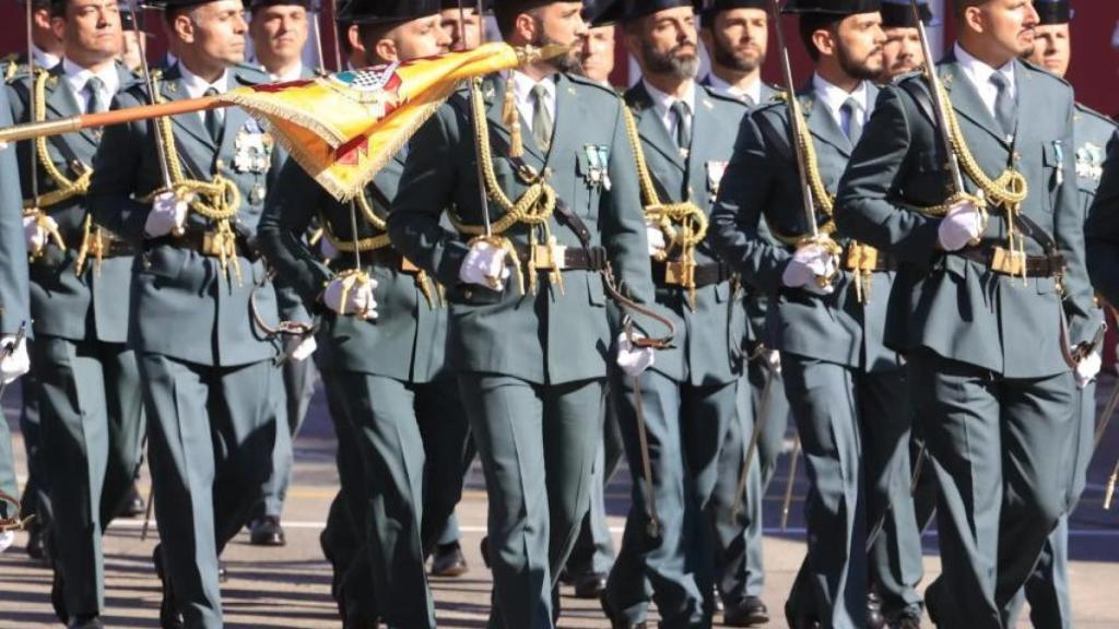 Miembros de la Guardia Civil en un desfile oficial