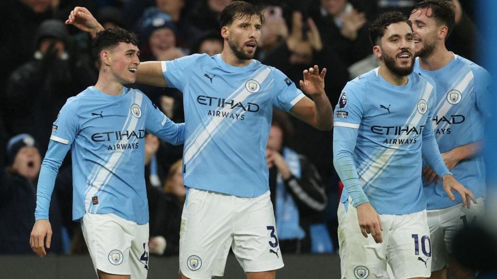 Los jugadores del Manchester City celebran el gol de Foden en la victoria contra el Sunderland.