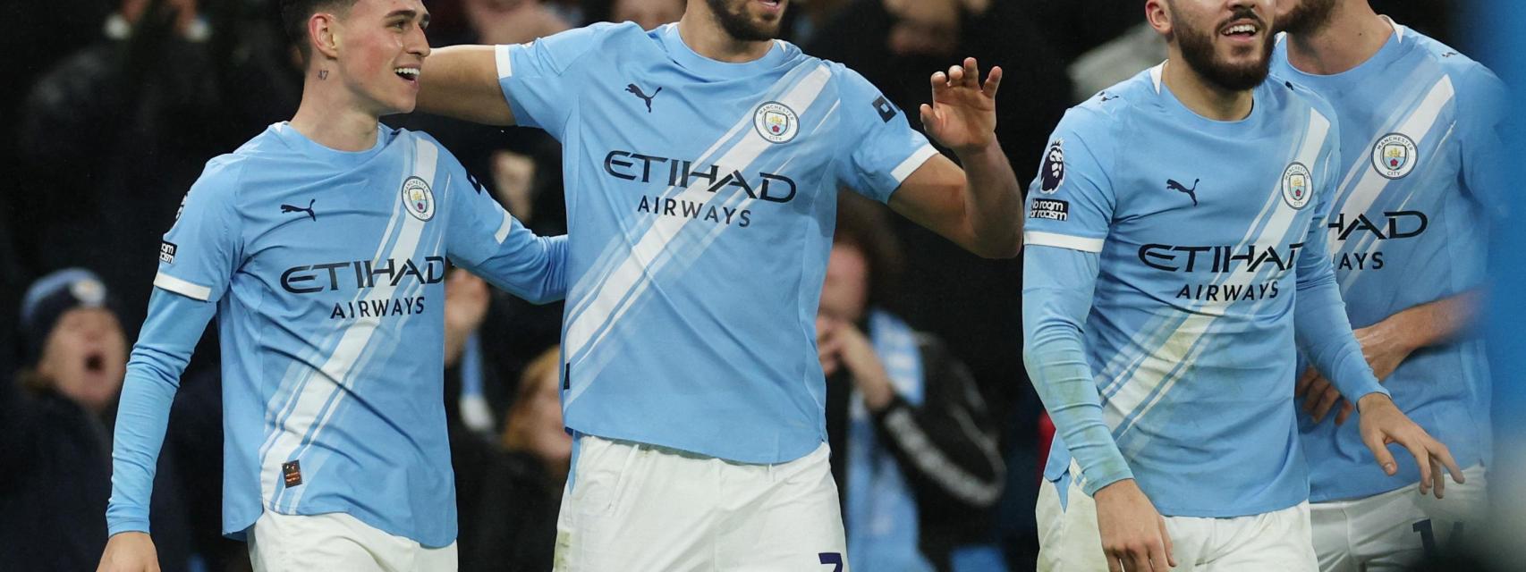 Los jugadores del Manchester City celebran el gol de Foden en la victoria contra el Sunderland.